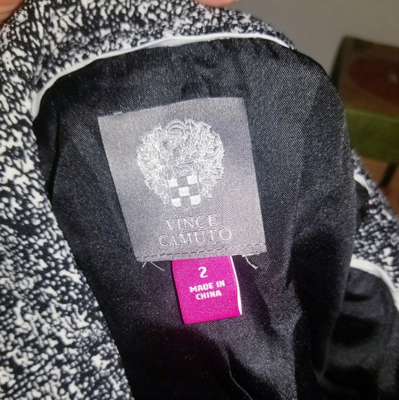 Vince Camuto Boyfriend Blazer - Picture 4 of 5